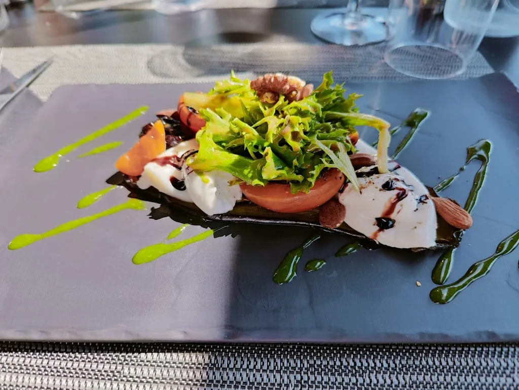 Restaurant Le A _Larmor-Plage_slider_image_3