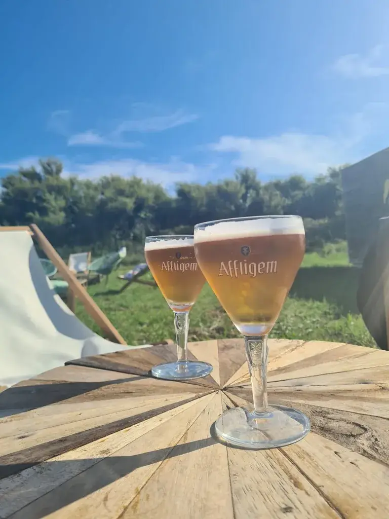 Emma Alderman_La Dune_Larmor-Plage_review