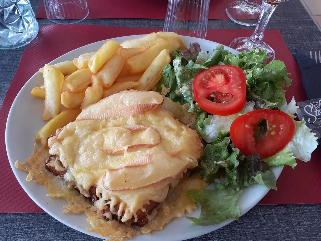 Christelle Saumur_Brasserie La Storia_Belley_review