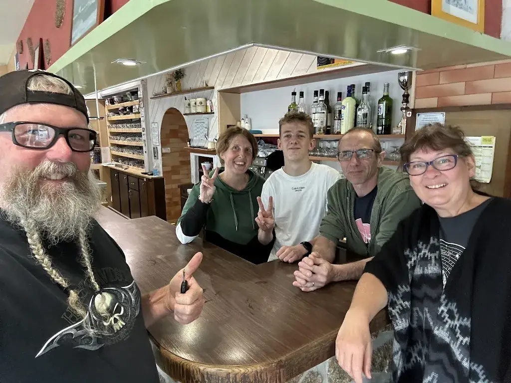 Dan Raeburn_Le Relais de la Gare_Louvigné-du-Désert_recensione