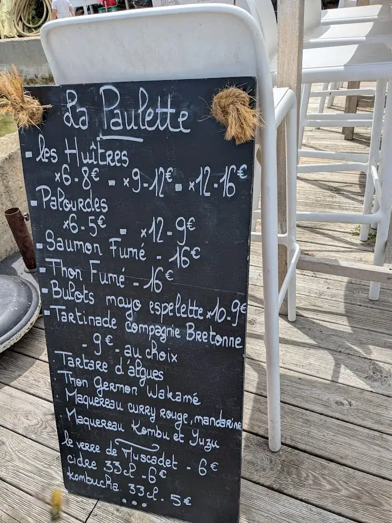 Lea Meda_La Paulette_Locmariaquer_review