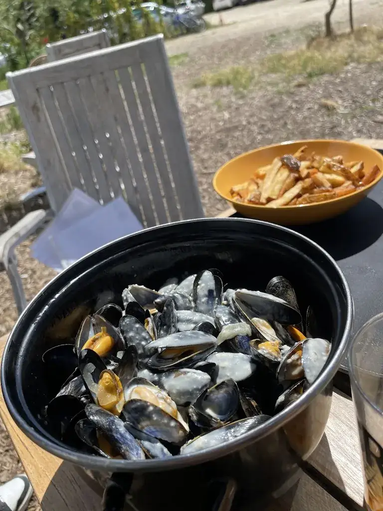 Sophie BEGUE_Brasserie Artisanale L'ETRILLE et Restaurant_Locmariaquer_review