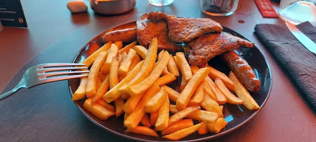 Patrick Roselli_Le NM Bar et restaurant festif_Belley_review