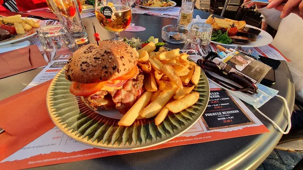 Gert Jaap Meter_Le Cargo_Locmiquélic_review