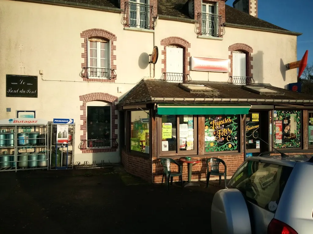 Le Bout du Pont_Loyat_slider_image_3