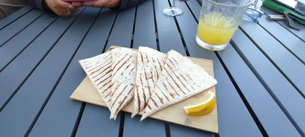 Michael Goldfinch_Millin_Locquirec_review