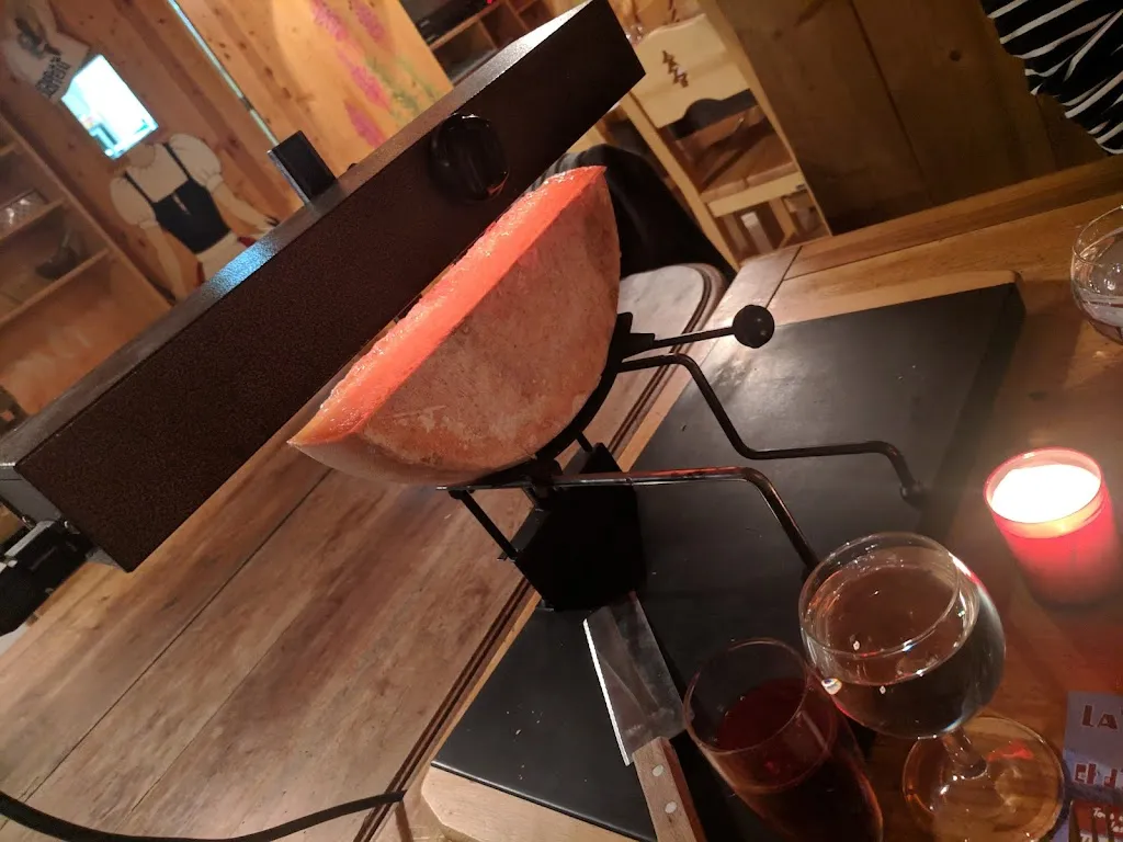 Kathryn Daniels_La Taverne d'ici et d'ailleurs_Chapelle-d'Abondance_review