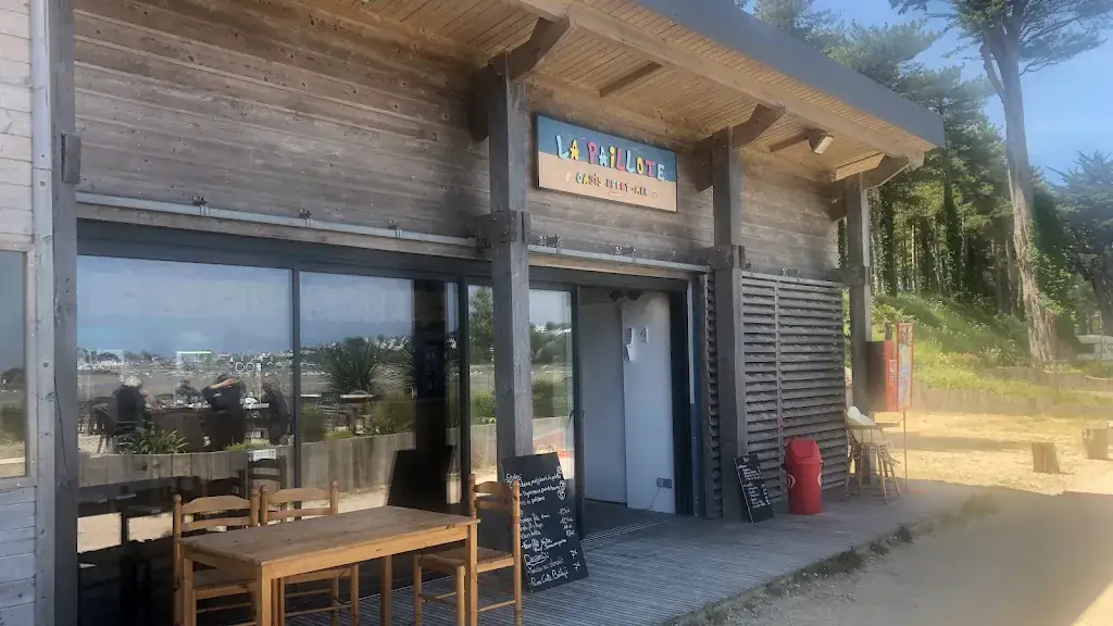 La Paillote - Cantine du Voyage Restaurant in Locquirec