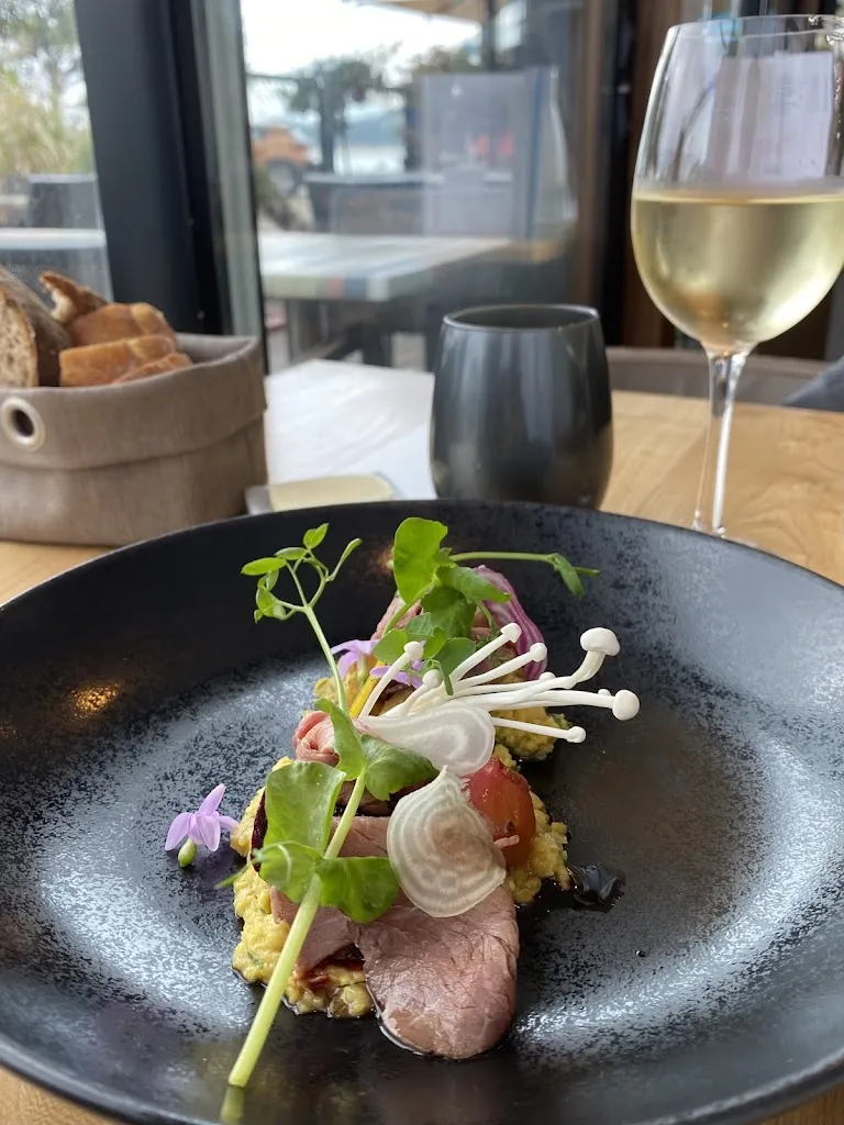 Timo_Hôtel du Port_Locquirec_reseña