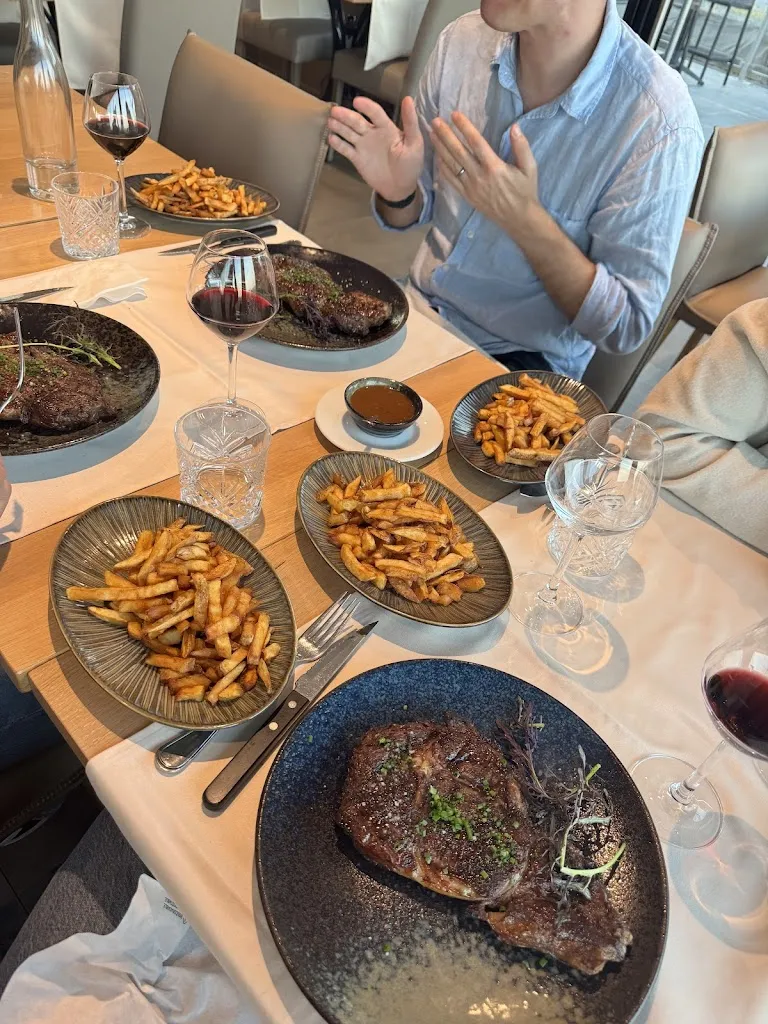 Deena Roye_Le Relais de la Roche restaurant_Marzan_review