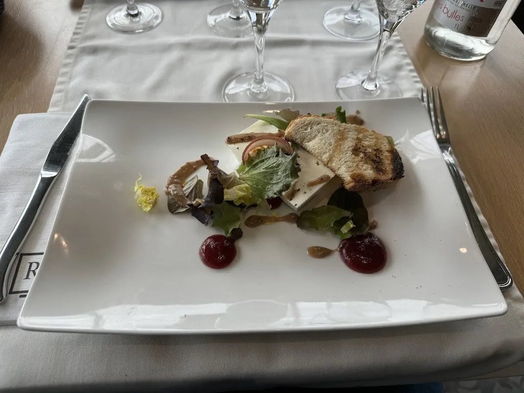 Rico S._Le Relais de la Roche restaurant_Marzan_review