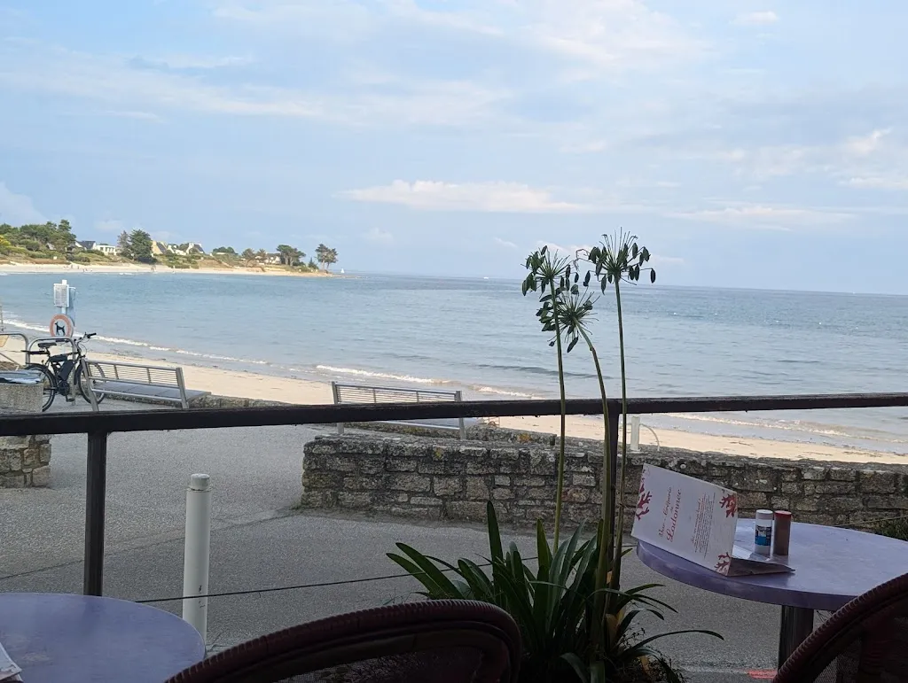 terence holmes_Crêperie de Lodonnec_Loctudy_review