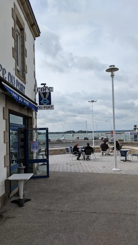 Patrick Lierse_Café du Port_Loctudy_review