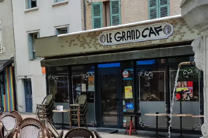 Le Grand Caf_Belley_slider_image_1