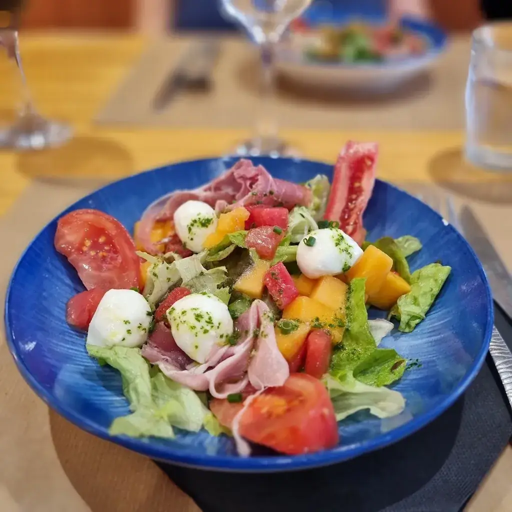 James Waters_La Maracana 2_Île-Tudy_review