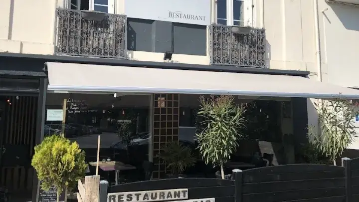 Le Pourquoi Pas Restaurant in Martigné-Ferchaud