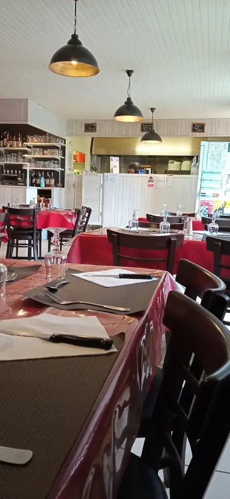 Mais y'a quoi (Beauté Isabelle)_Meillac_slider_image_3