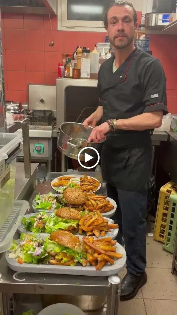 Au Café Vagabond_Saint-Brieuc-de-Mauron_slider_image_2