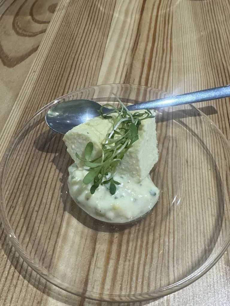 Carla Lecamp_L'Atelier_Paimpont_review