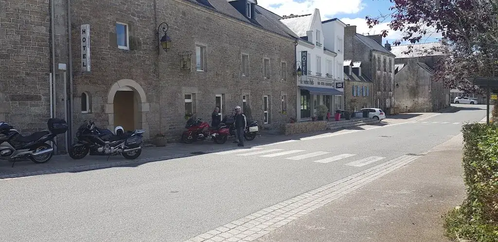 Jack Mamelet_Le Vieux Puits_Meslan_review