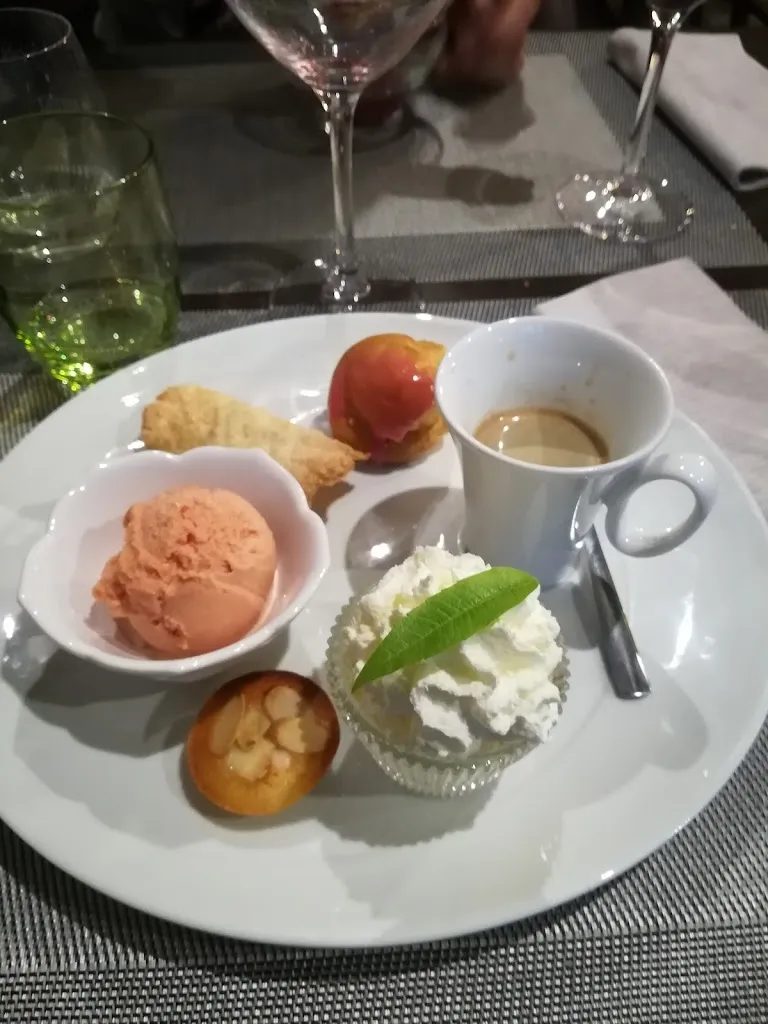 Nathalie Lemesle_La Fleur de Sel_d'Anast_review