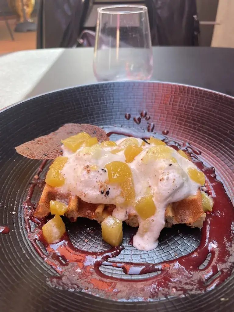 D L (Damian)_Le Clos Margaux LORIENT_Lorient_review