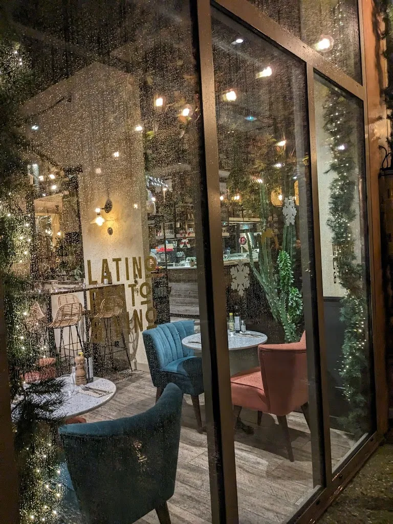 Allan Stockman Rugano_Loco Loca Lorient_Lorient_review