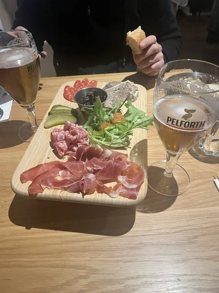 Александр Савчак_Le Carré_Lorient_recensione