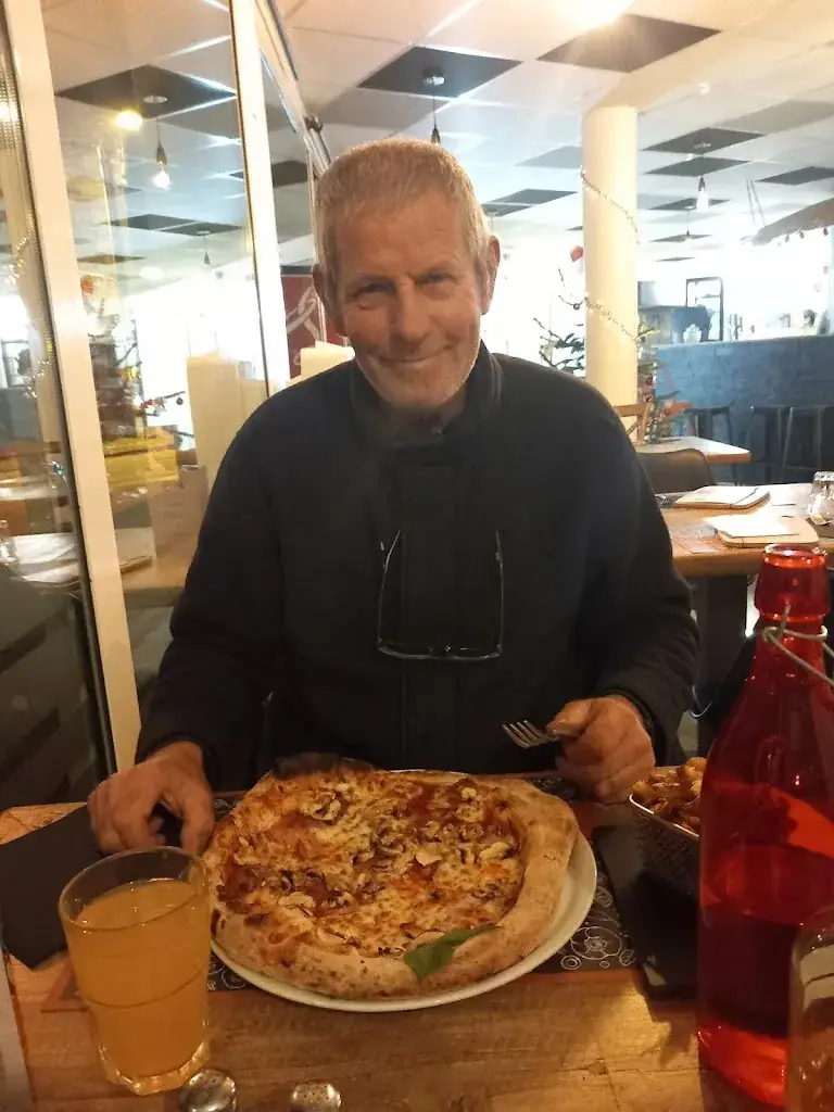 Jane Burges_Lazzaro Pizza Malestroit_Malestroit_recensione