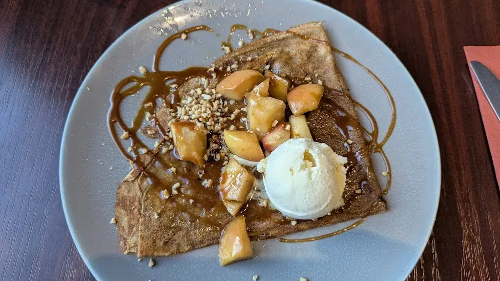 Laëtitia Troufflard_Aux Vieux Gréements_Paimpol_review