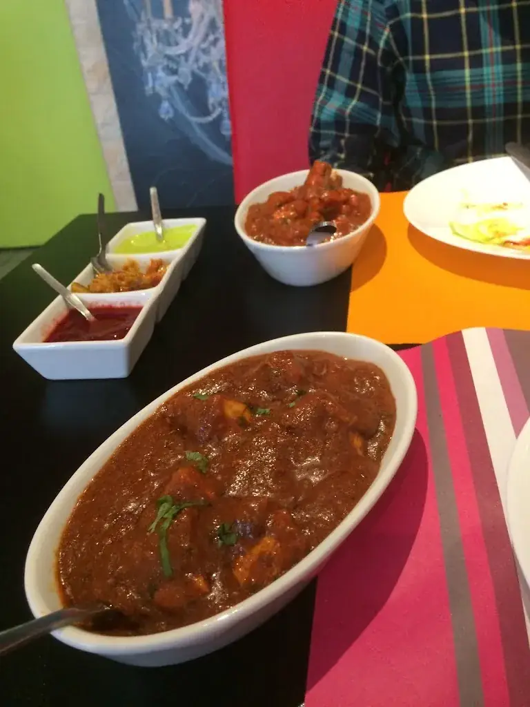 Liz Lynes_Taj Mahal_Loudéac_review