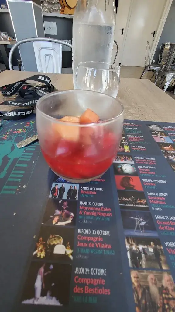 Stephane Charpentier_L'Hermine_Loudéac_review