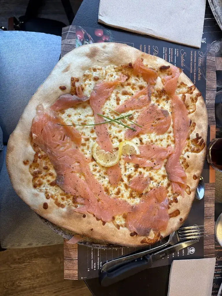 Lana Pagliaï_Pizzeria Le Pas Sage_Bourbon-l'Archambault_review