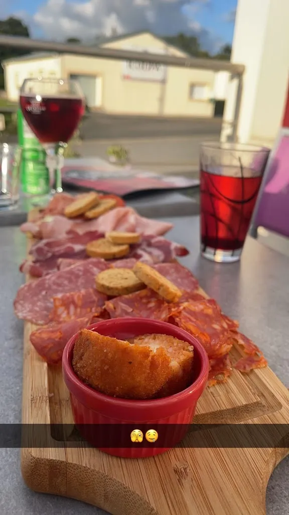 alexandre Bourreau_La Tavola_Minihy-Tréguier_review