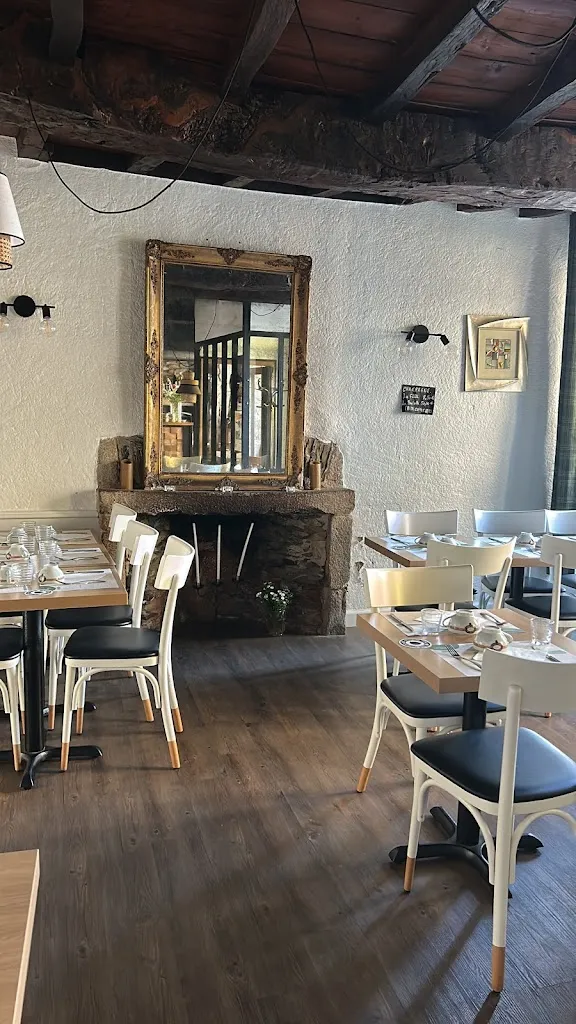 CRÊPERIE DES HALLES Restaurant in Tréguier