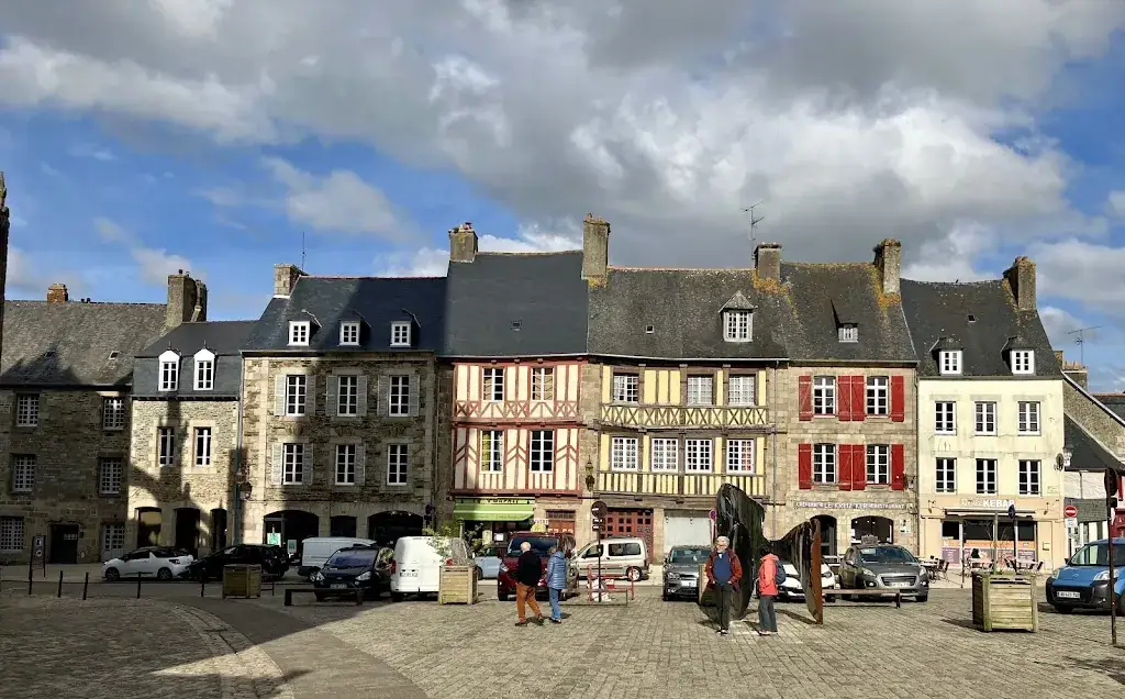 Le Kreiz Ker_Tréguier_slider_image_3