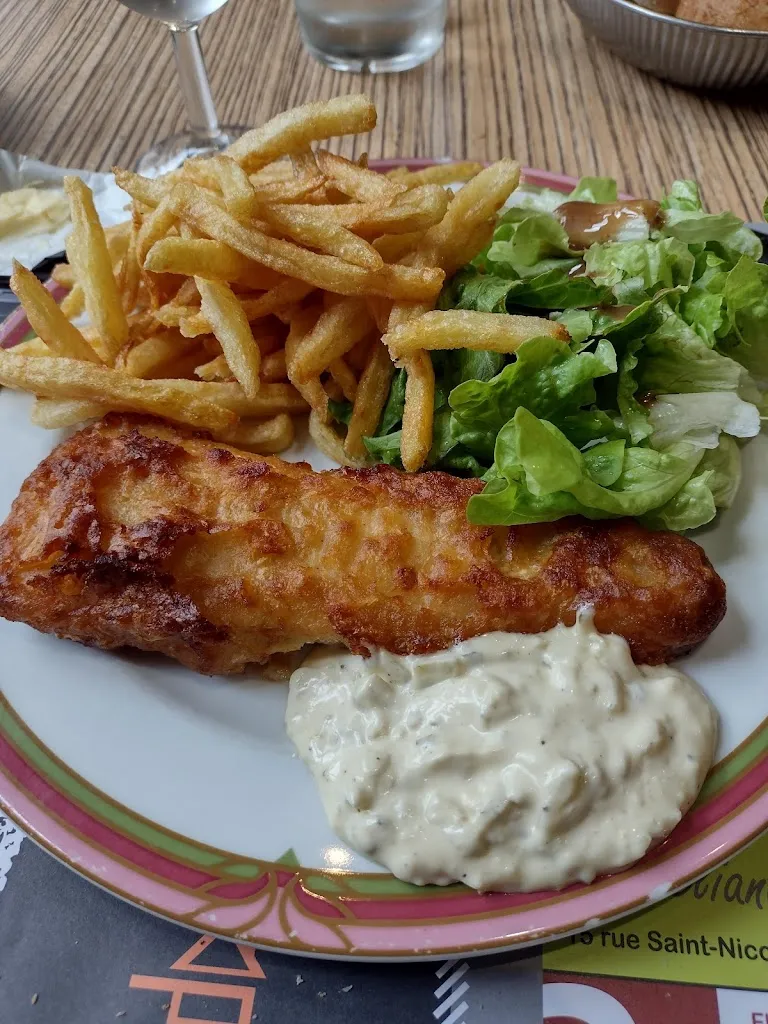 Bar brasserie de la Tour_Montfort-sur-Meu_slider_image_2