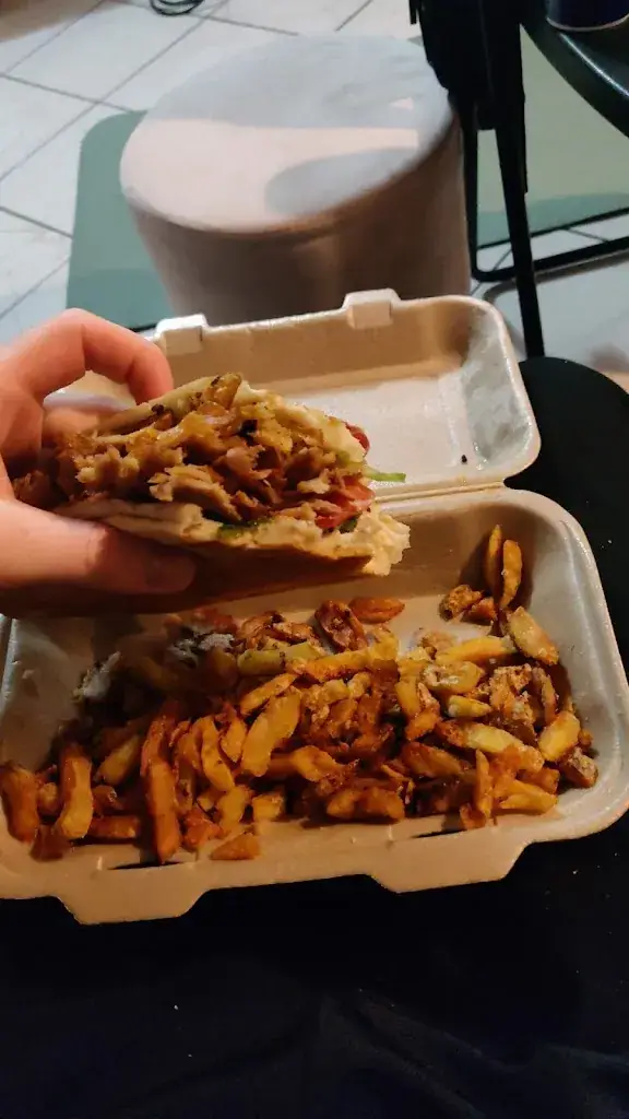 Menu_Kebab & Burger_Montfort-sur-Meu_immagine_9