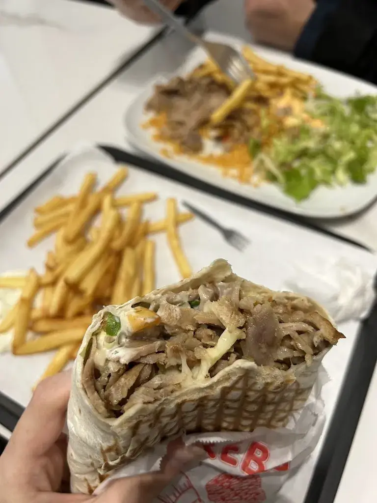 Lia_Kebab & Burger_Montfort-sur-Meu_recensione