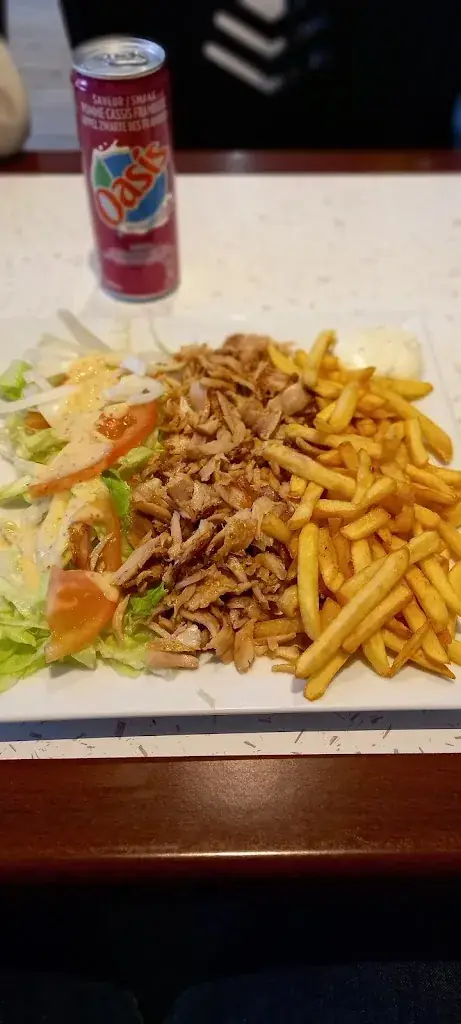 Christine Prunault_Kebab & Burger_Montfort-sur-Meu_recensione