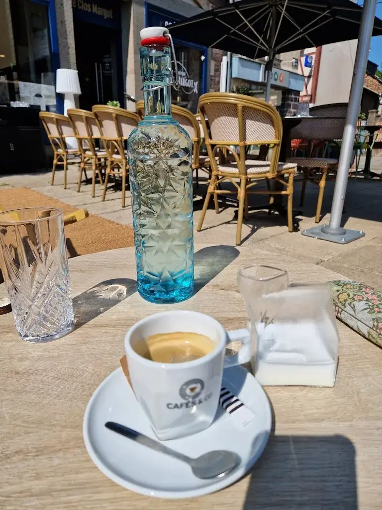 Angela Blanchard_Le Clos Margot Montfort sur Meu_Montfort-sur-Meu_reseña