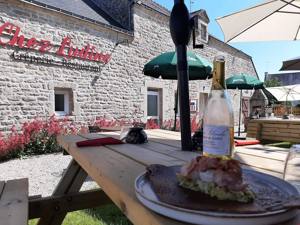 Crêperie Restaurant - Chez Ludine_Monterblanc_slider_image_1