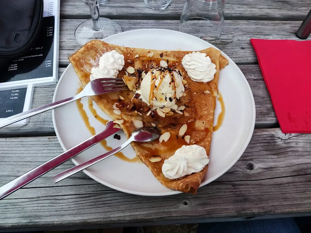 Crêperie Restaurant - Chez Ludine_Monterblanc_slider_image_3