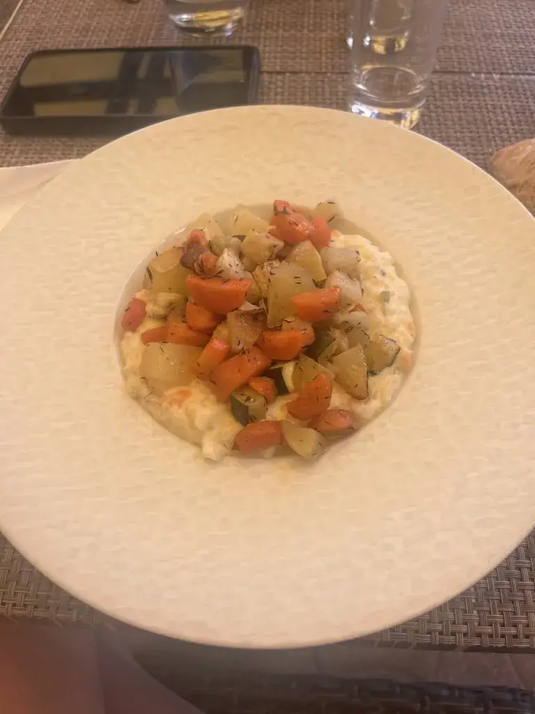 Alexia Lafforgue_Auberge du Rohan_Meucon_review