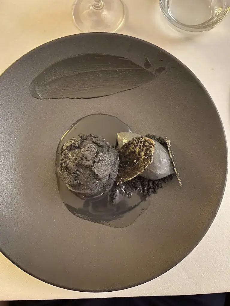 Roman Juste_Auberge du Rohan_Meucon_review