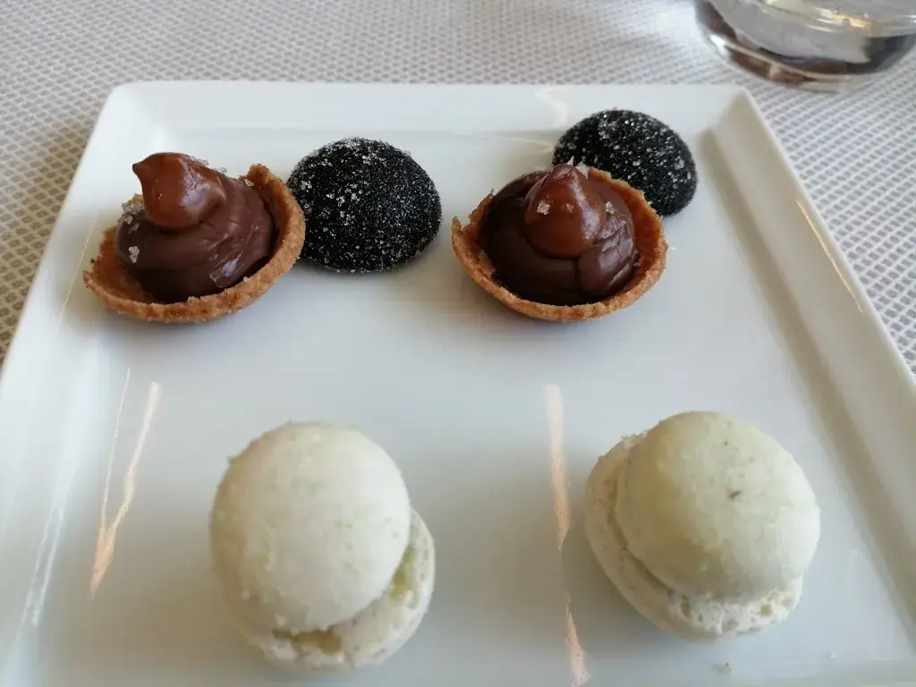 Menu_Le Roscanvec: Restaurant, Chambres Room Seminar_Vannes_image_5