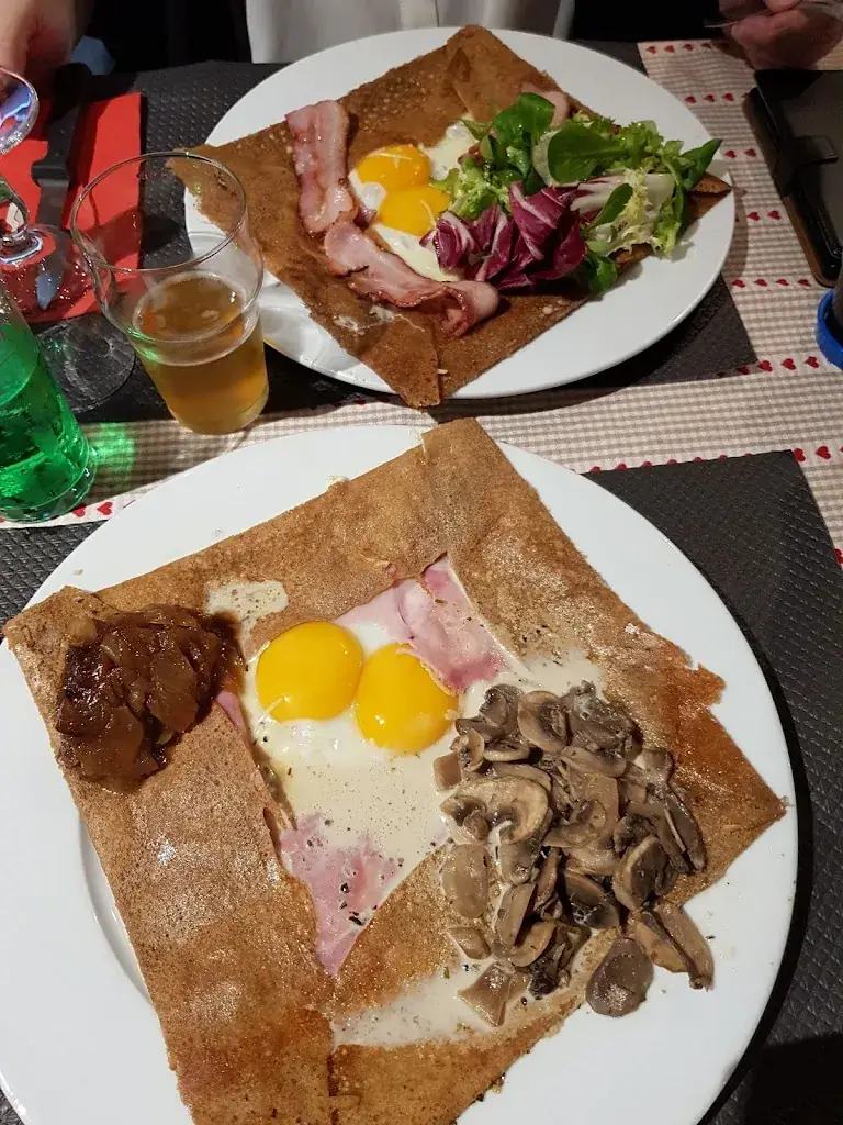 Dorian_CHEZ MARRAINE_Locqueltas_review