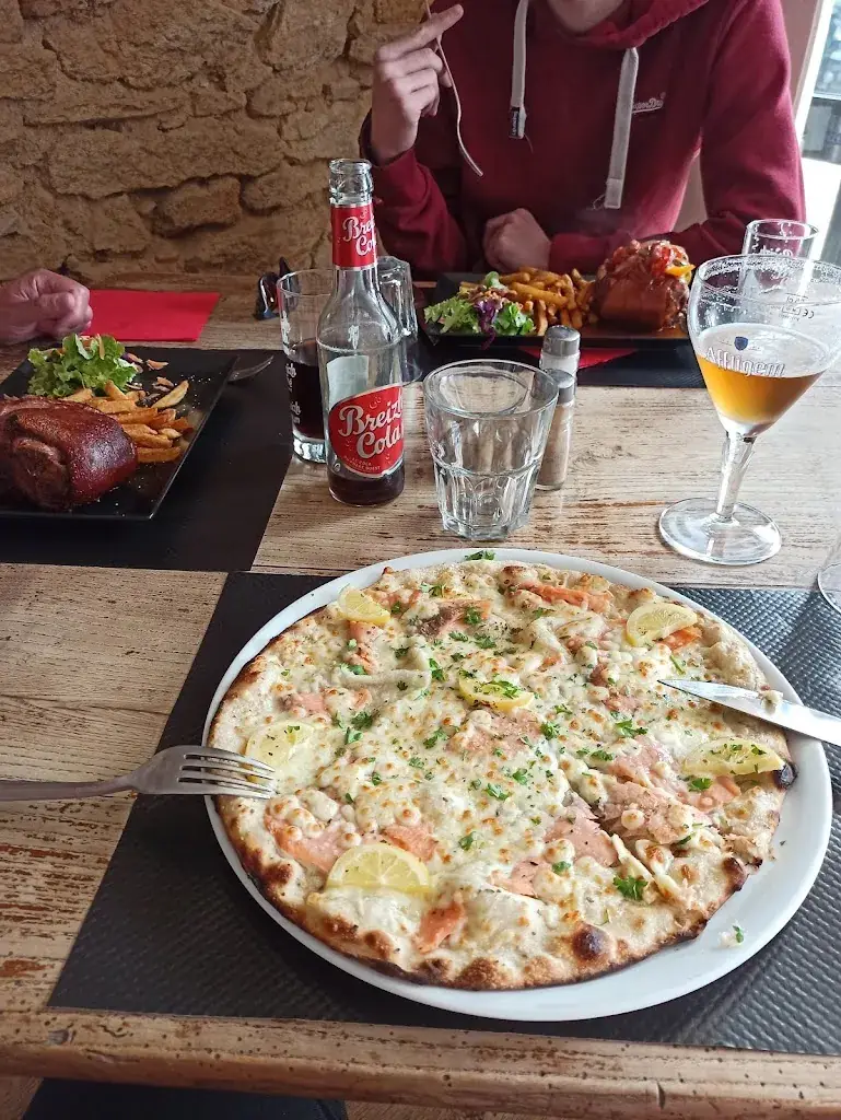 Jean-Michel FURGAL_Les Frangins_Moëlan-sur-Mer_review