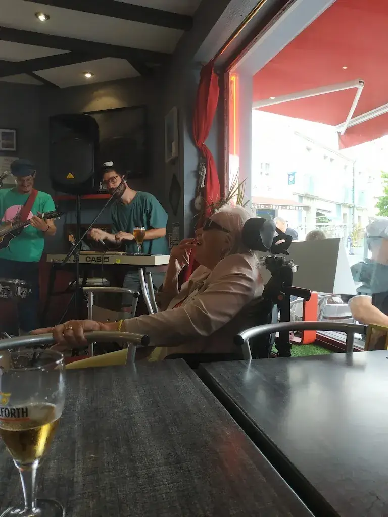 Yolande Chevet_Le Ty Corn_Moëlan-sur-Mer_review