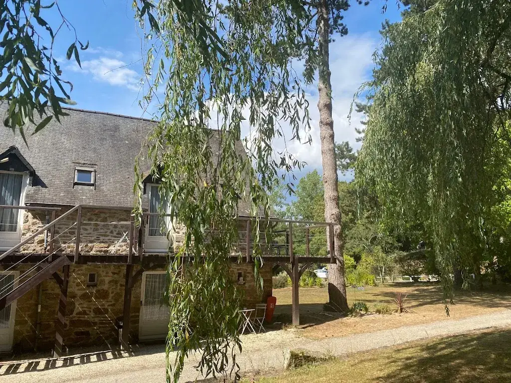 LES MOULINS DU DUC ÉCOLODGE ristorante a Moëlan-sur-Mer